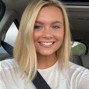 Meet your Posher, Sophia